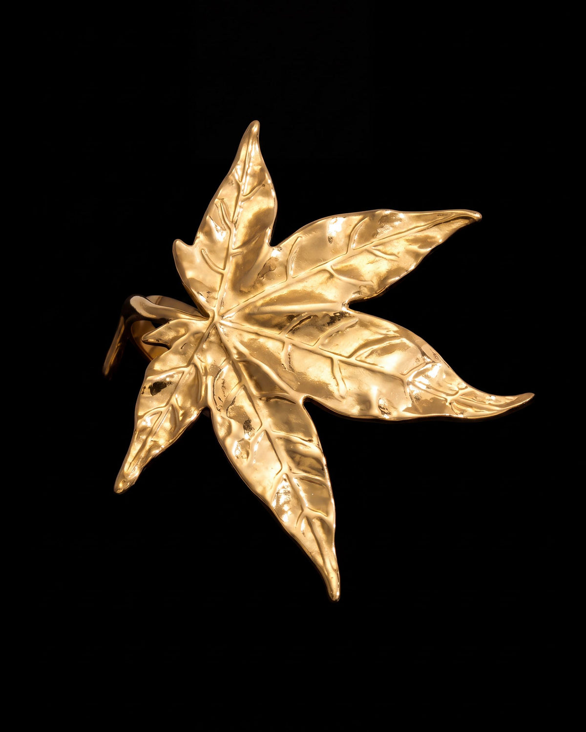Maple Leaf Statement Ring - Gold