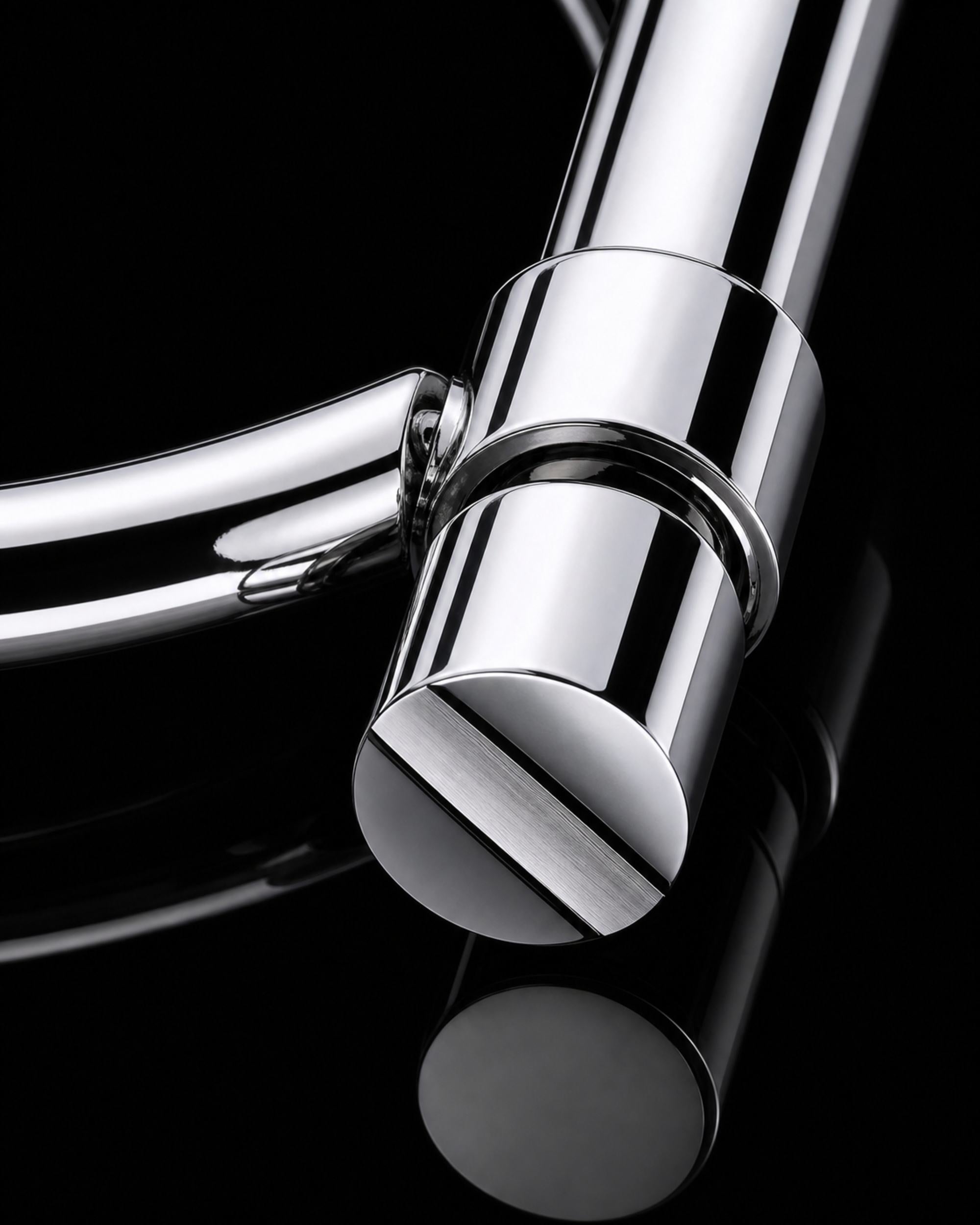 Shackle Bar Bangle - Silver