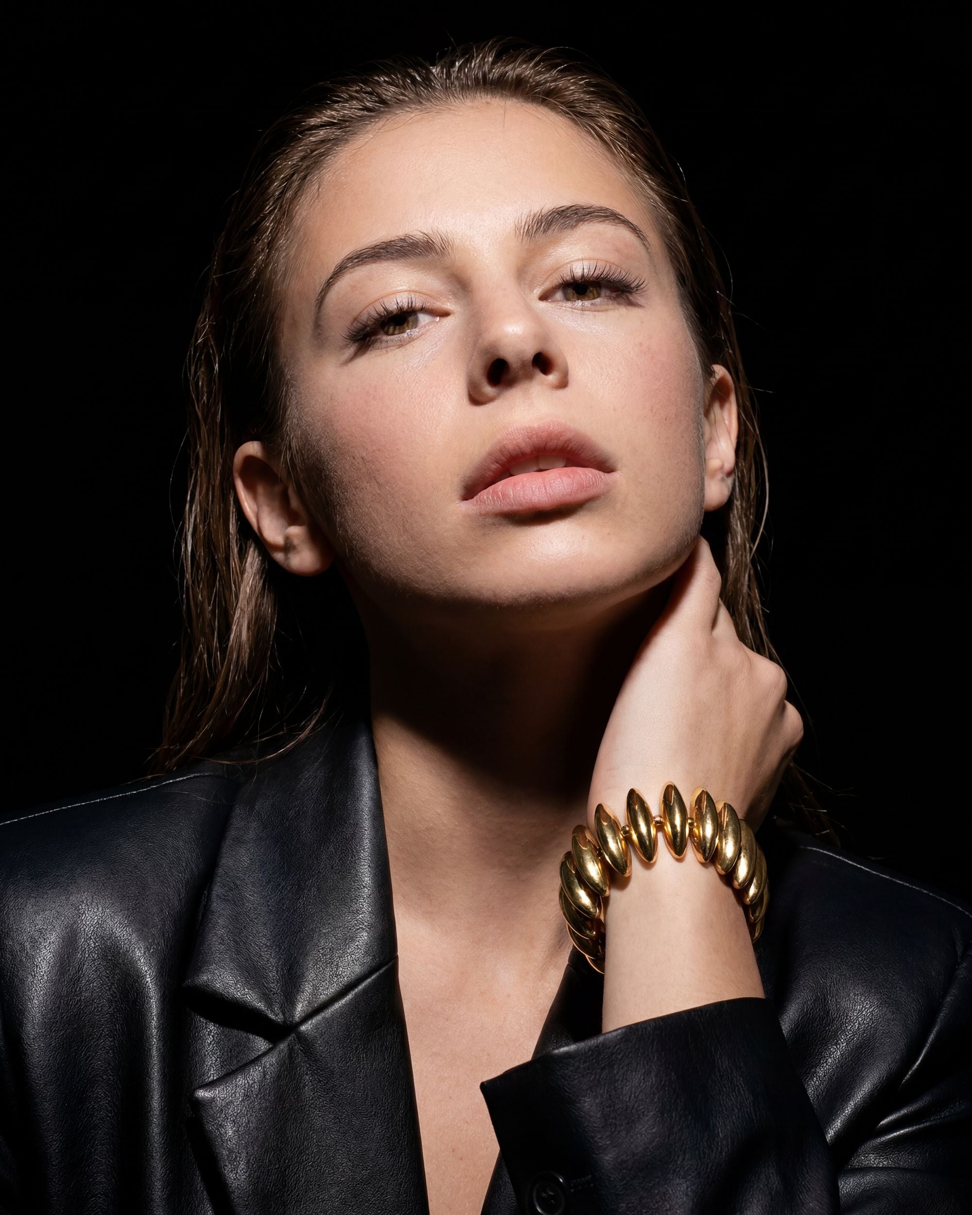Oval Disc Bracelet - Gold