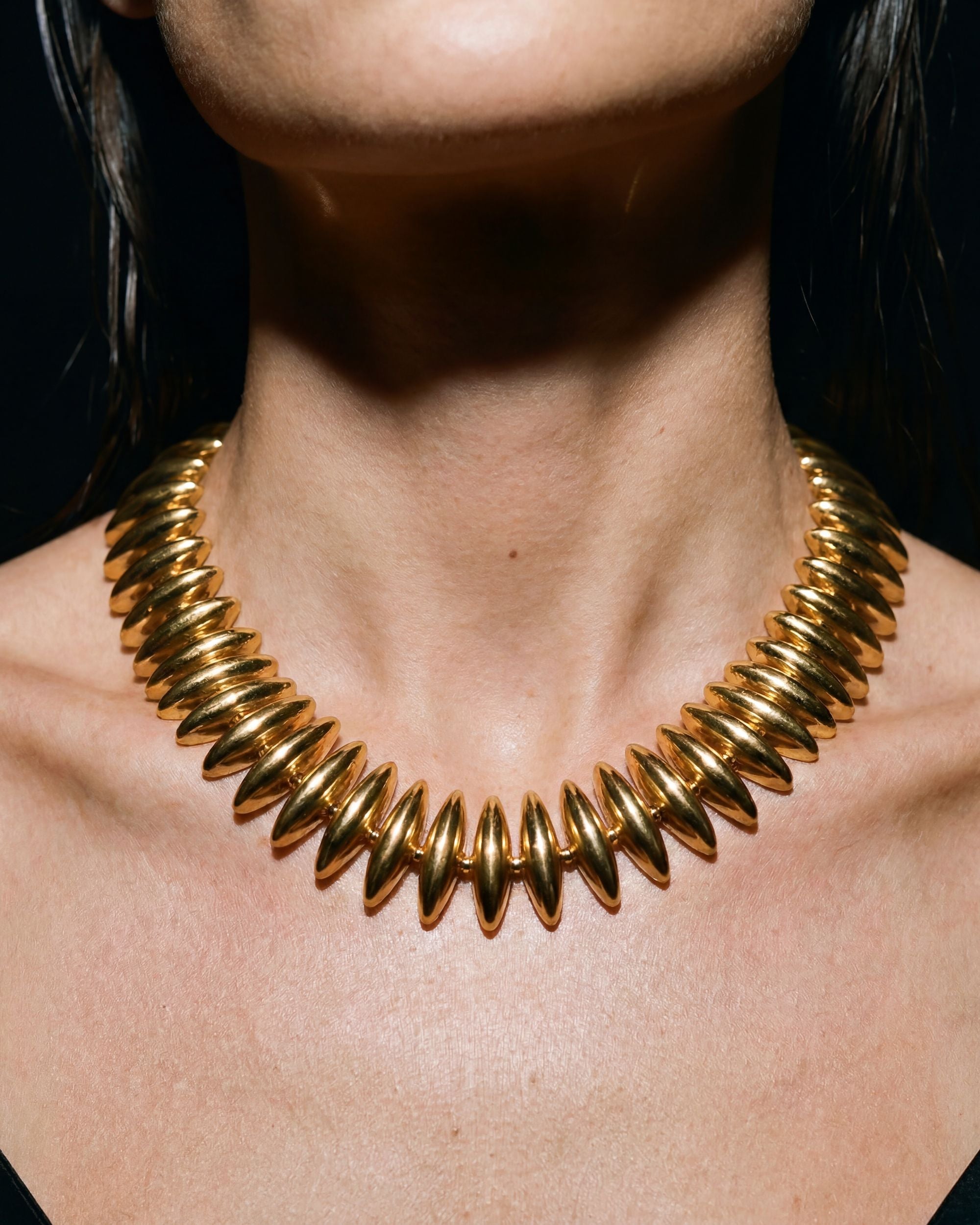 Oval Disc Necklace - Gold