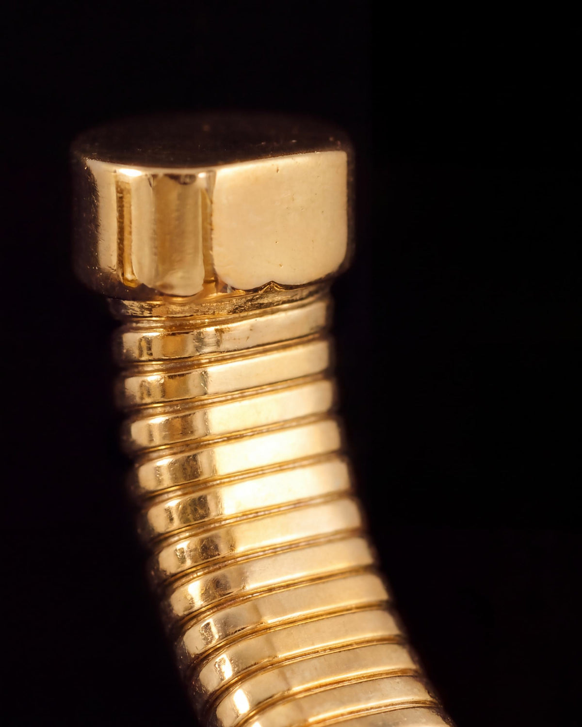 Ribbed Coil Hoop Earrings - Gold