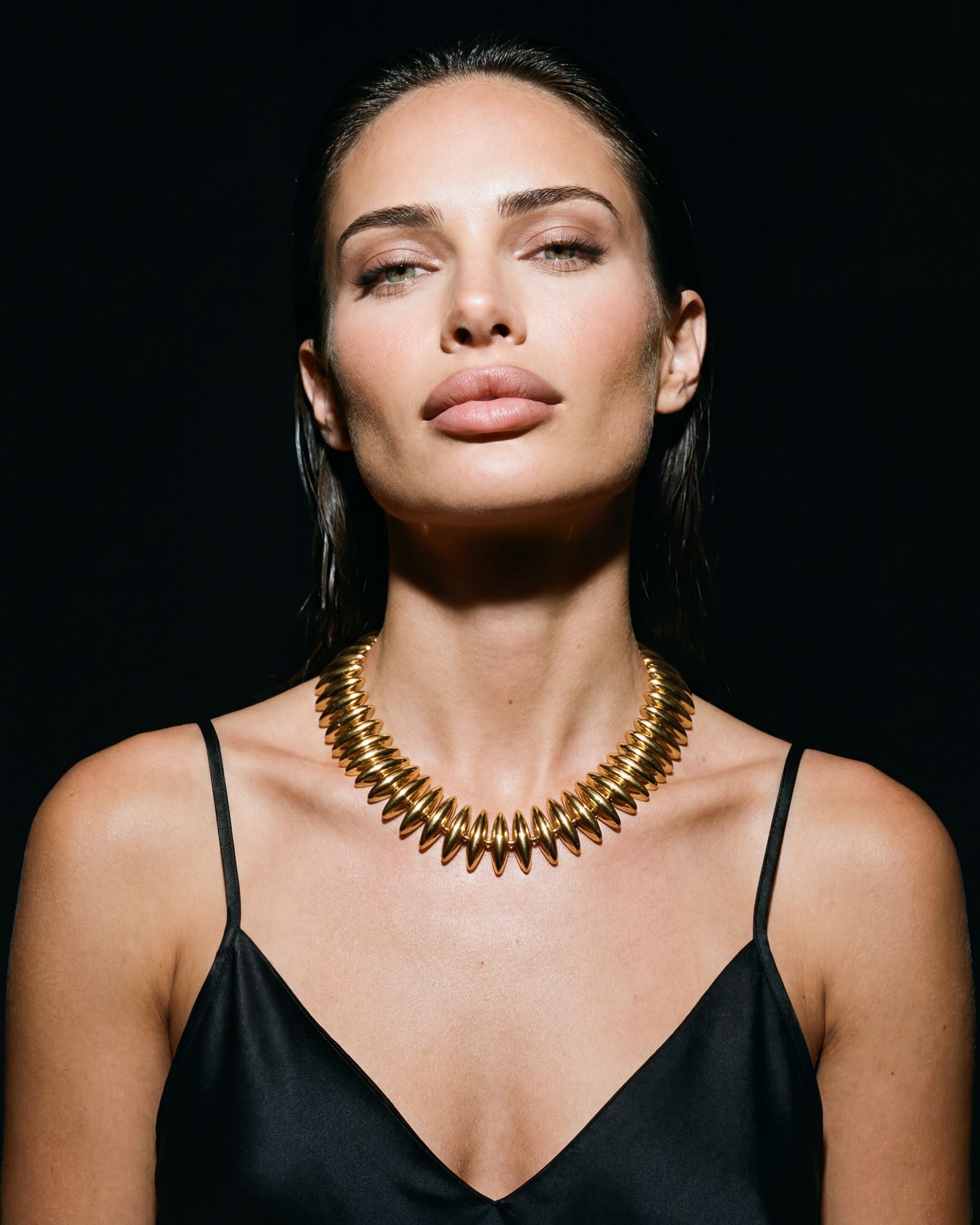 Oval Disc Necklace - Gold